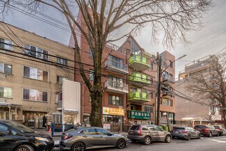 Plus de détails pour 13236 41st Ave, Flushing, NY - Bureau à vendre