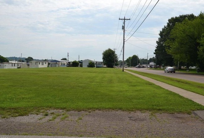 Plus de détails pour 2714 Washington Blvd, Belpre, OH - Terrain à vendre