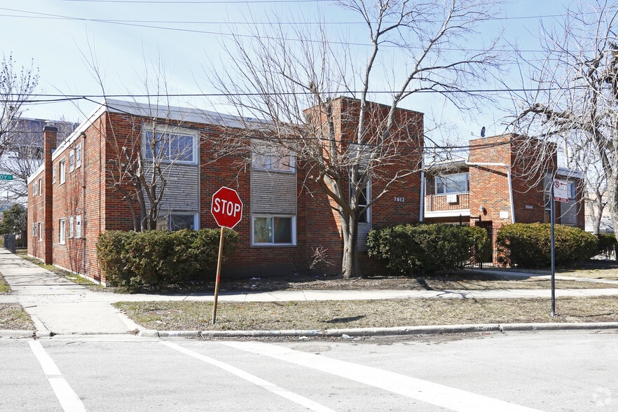 7812 S Troy St, Chicago, IL for sale - Primary Photo - Image 1 of 8