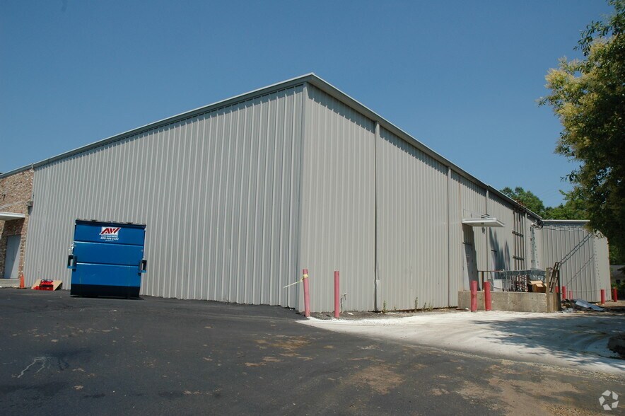 3111 W Capitol St, Jackson, MS à louer - Photo du bâtiment - Image 3 de 26