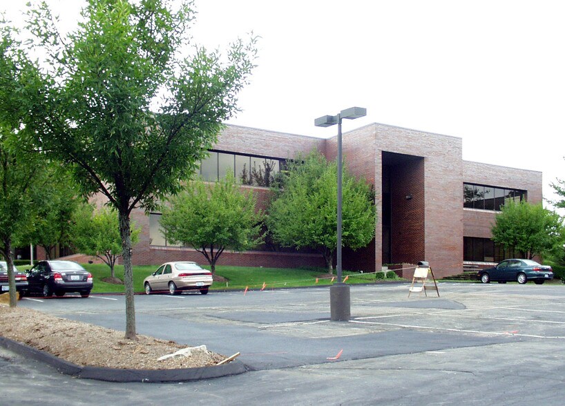 12813 Flushing Meadows Dr, Saint Louis, MO à louer - Autre - Image 2 de 5