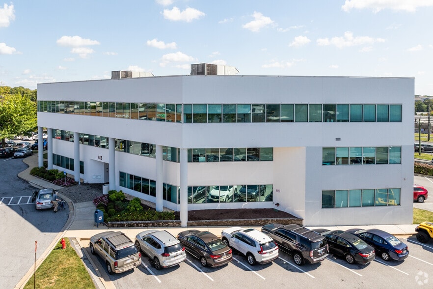 412 Malcolm Dr, Westminster, MD for lease - Building Photo - Image 1 of 5