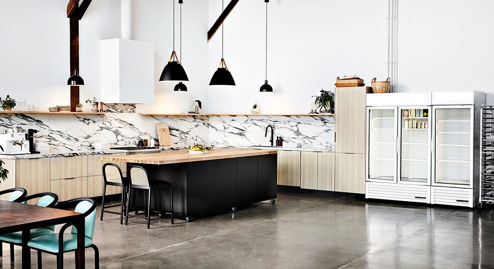 429 1st St, Petaluma, CA à louer - Photo intérieure - Image 3 de 5