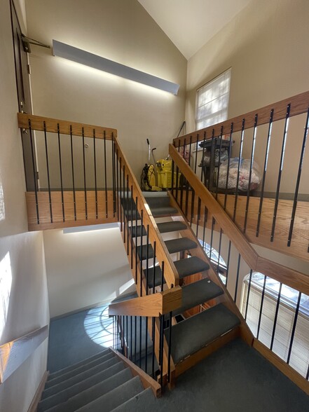 995 Beaver Grade Rd, Coraopolis, PA for lease - Building Photo - Image 3 of 15