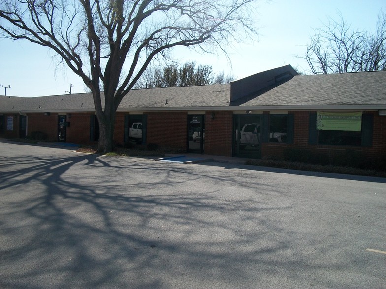 4822 Kemp Blvd, Wichita Falls, TX for lease - Building Photo - Image 1 of 2