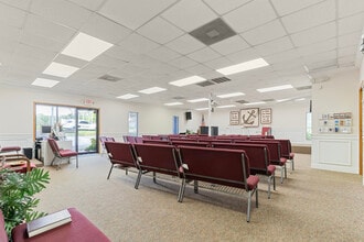 614 E Jefferson St, Brooksville, FL à louer Photo intérieure- Image 2 de 19