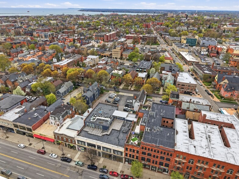 910 Main St, Buffalo, NY à louer - Photo du bâtiment - Image 3 de 6