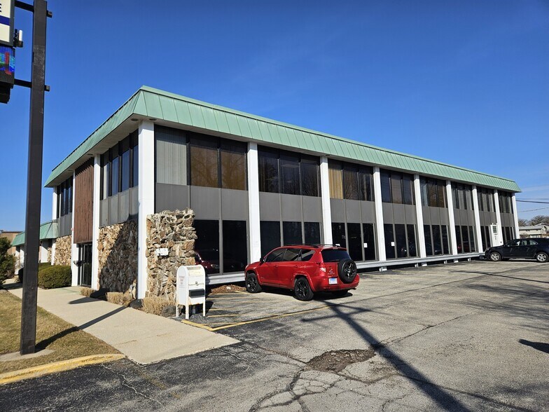 4410-4414 Roosevelt Rd, Hillside, IL à louer - Photo du bâtiment - Image 2 de 13