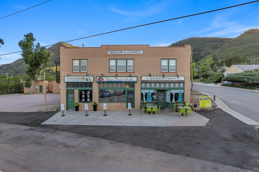 84 Highway 105, Palmer Lake, CO à vendre - Photo du bâtiment - Image 2 de 54