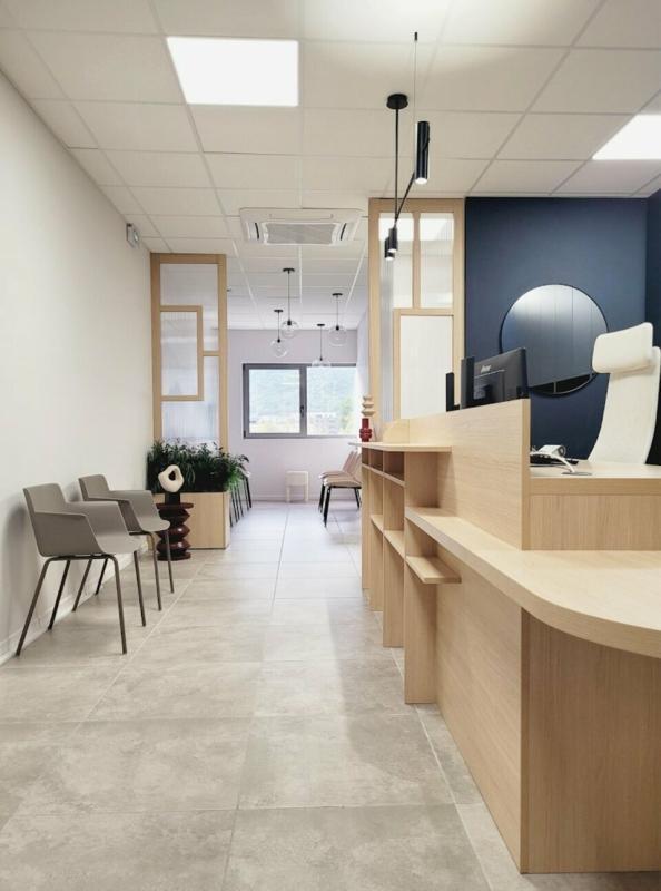 Office in Crolles for lease Interior Photo- Image 1 of 3