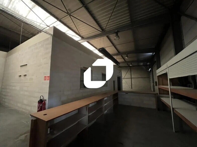 Flex in Lesquin for lease - Building Photo - Image 1 of 9