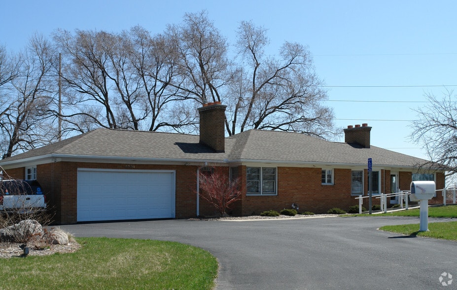 4920 Broadmoor Ave SE, Grand Rapids, MI for sale - Building Photo - Image 2 of 4