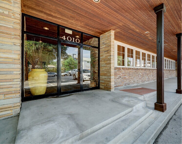 4010 Blue Bonnet Blvd, Houston, TX à louer - Photo du bâtiment - Image 2 de 6
