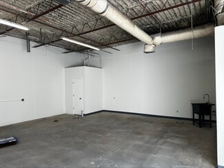More details for 4161-4215 S 33rd West Ave, Tulsa, OK - Flex, Industrial for Lease