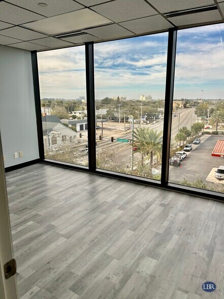 1901 S Harbor City Blvd, Melbourne, FL à louer - Photo intérieure - Image 2 de 11