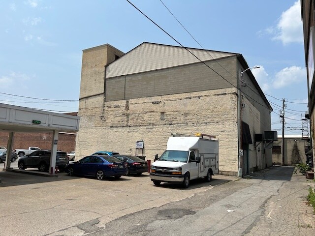 Plus de détails pour 122 Templeton Way, Kittanning, PA - Industriel à vendre