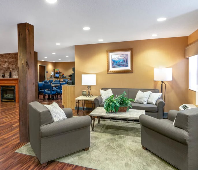 1640 Cedar St, Raton, NM à vendre - Photo du bâtiment - Image 3 de 29