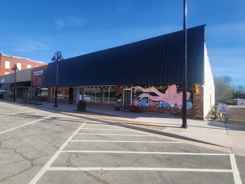218 W Main St, Purcell, OK for lease - Building Photo - Image 2 of 3