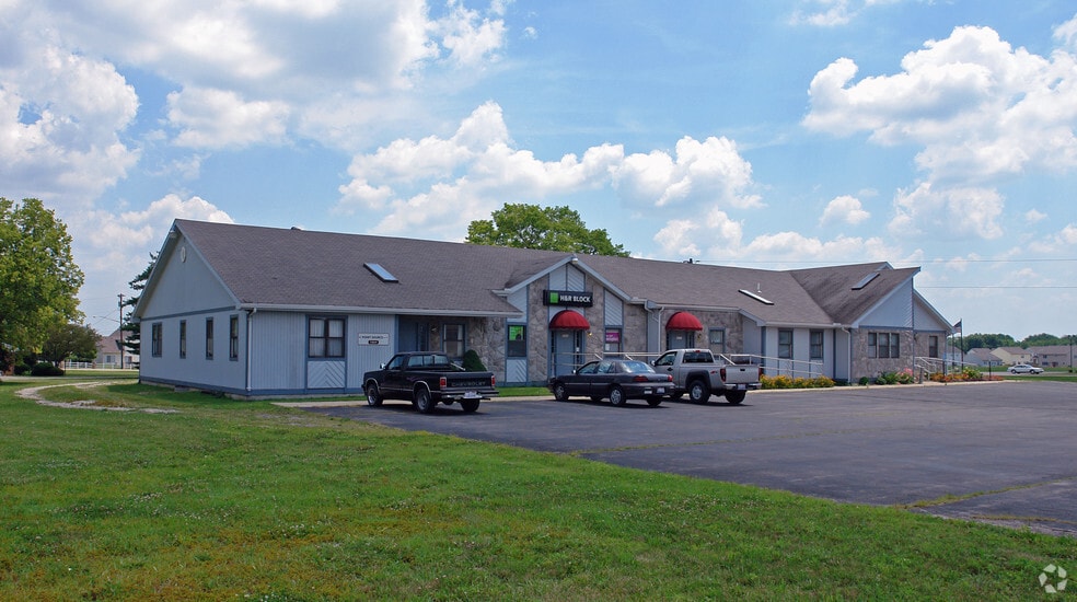 1864-1870 Dayton Germantown Pike, Germantown, OH for lease - Building Photo - Image 2 of 2