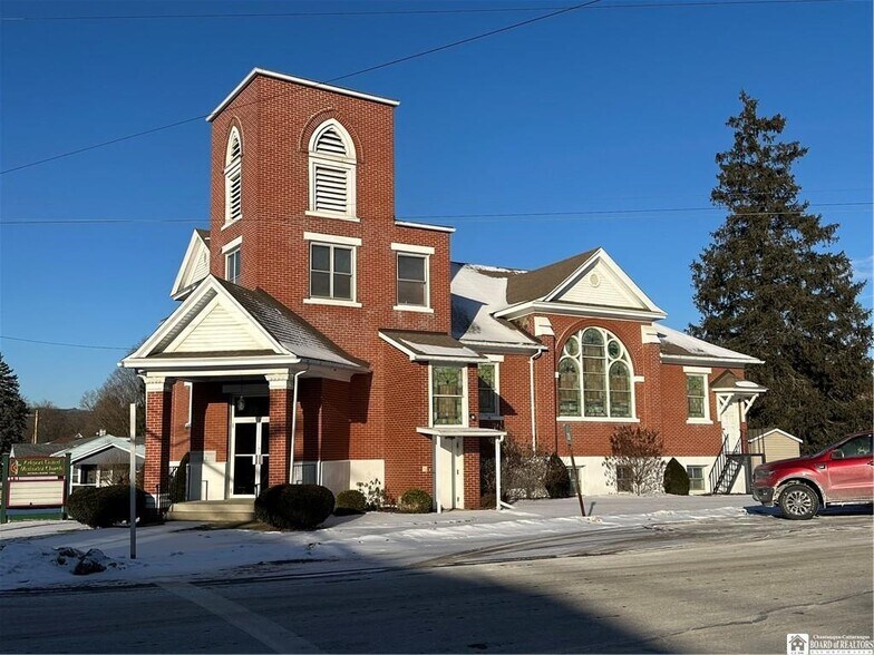 1 West Ave, Arkport, NY à vendre - Photo principale - Image 1 de 33