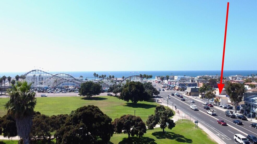 826 W Mission Bay Dr, San Diego, CA à louer - Photo du bâtiment - Image 2 de 6