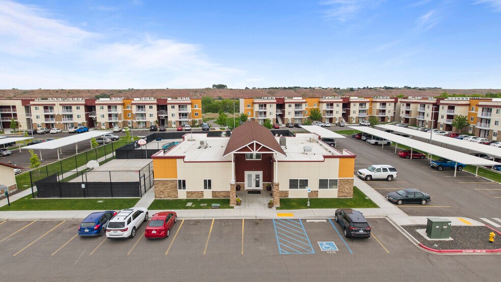 215 University Dr, Richland, WA à vendre - Photo du bâtiment - Image 3 de 21