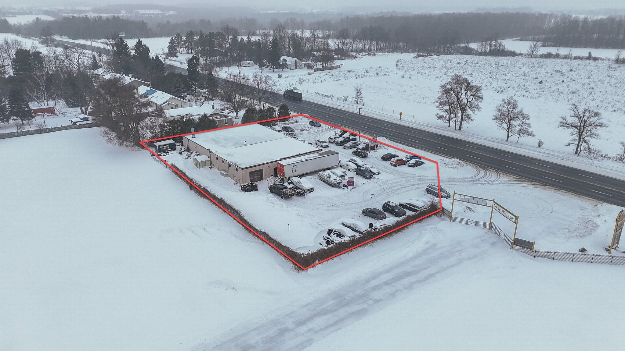 6938 Yonge St, Innisfil, ON for sale Aerial- Image 1 of 9