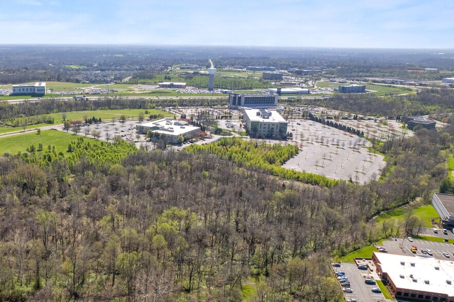 13549 Triton Park Blvd, Louisville, KY à vendre - Photo du bâtiment - Image 1 de 6