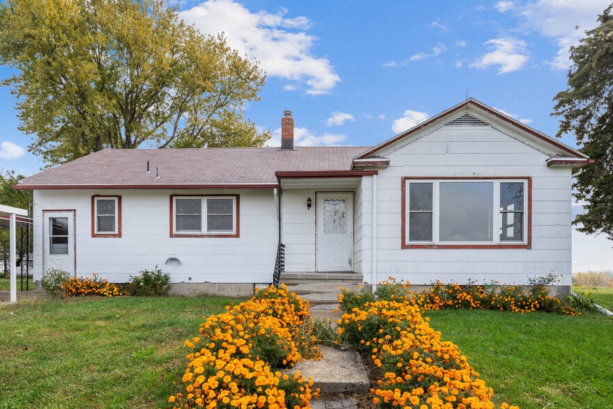 2935 US-169, Mount Ayr, IA à vendre - Photo du bâtiment - Image 2 de 19