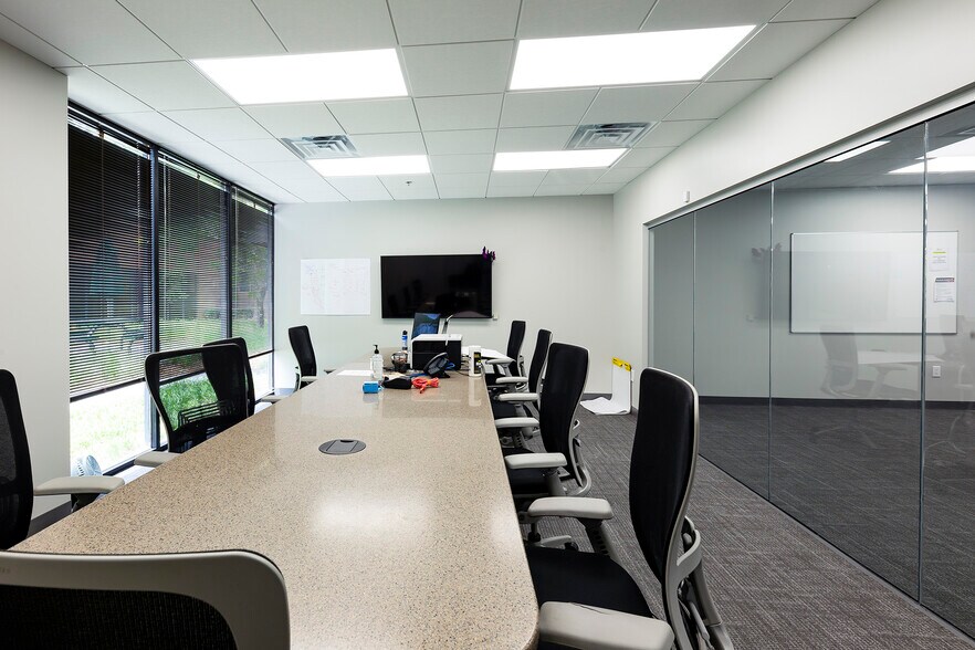 1688 Phoenix Pky, College Park, GA à louer - Photo intérieure - Image 3 de 6