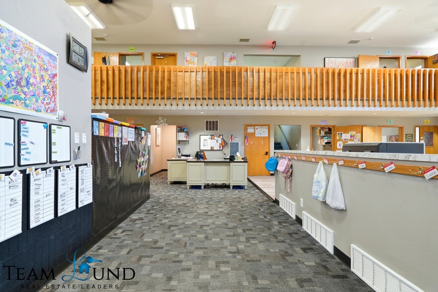 915 S McKinley St, Casper, WY for sale - Lobby - Image 3 of 49