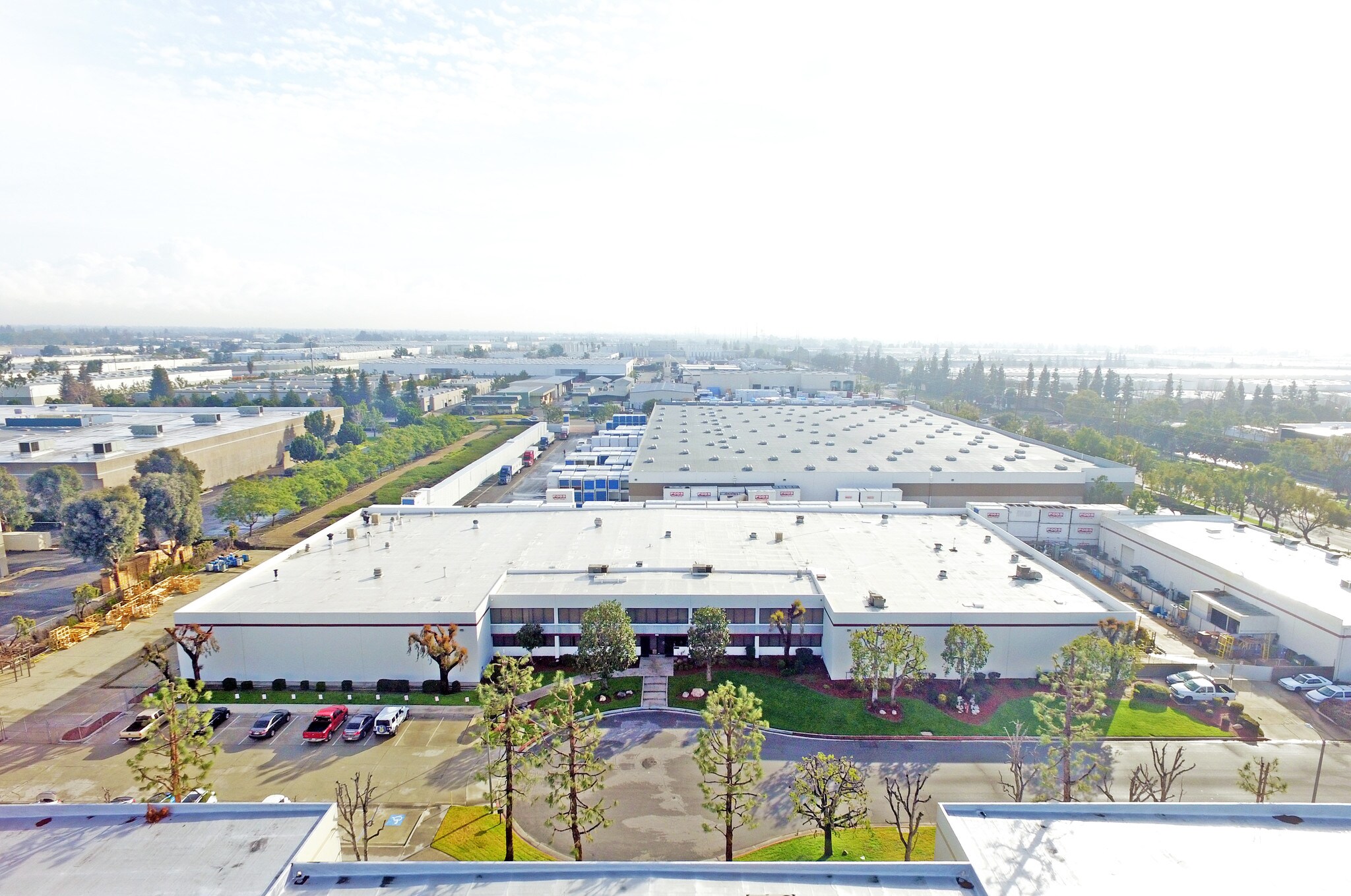 14055 Laurelwood Pl, Chino, CA à louer Photo principale- Image 1 de 7