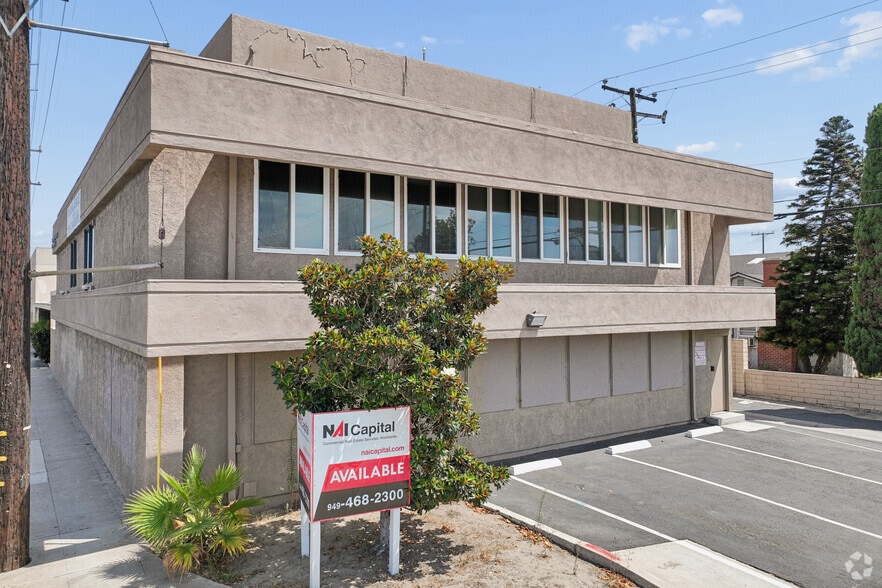13822 Beach Blvd, Westminster, CA à vendre - Photo du bâtiment - Image 1 de 31