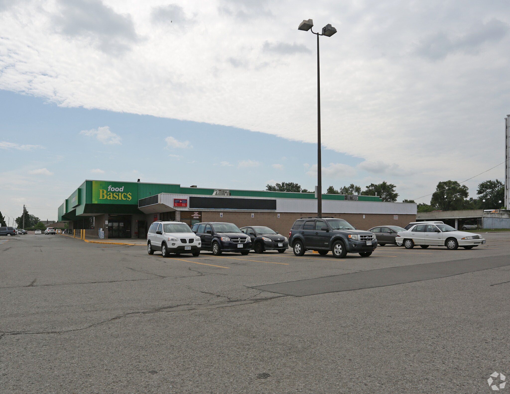 724 Mohawk Rd E, Hamilton, ON à vendre Photo principale- Image 1 de 1