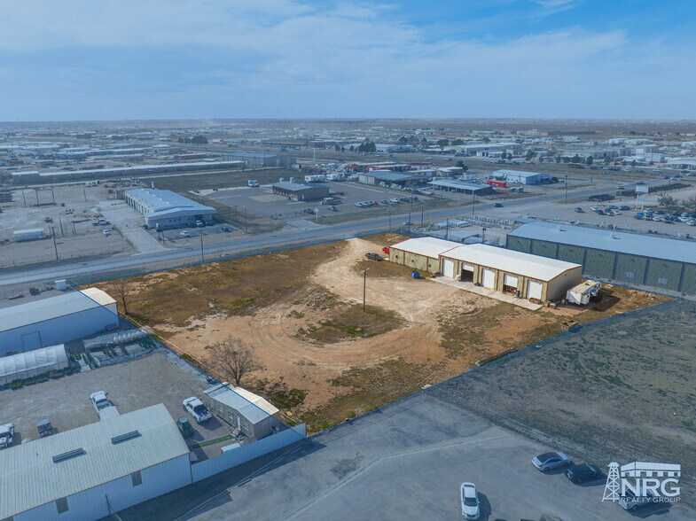 3927 S County Road 1290, Odessa, TX à vendre - Photo du bâtiment - Image 2 de 13