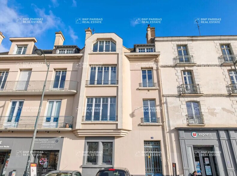 Bureau dans Rennes à louer - Photo du bâtiment - Image 1 de 11