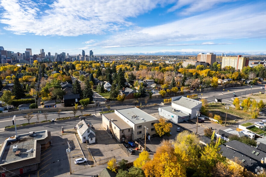 818 16th Ave NW, Calgary, AB for lease - Aerial - Image 3 of 6