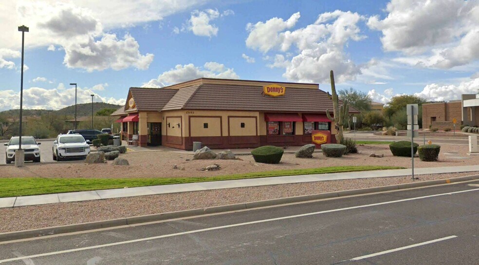 17053 E Shea Blvd, Fountain Hills, AZ à louer - Photo du bâtiment - Image 2 de 6