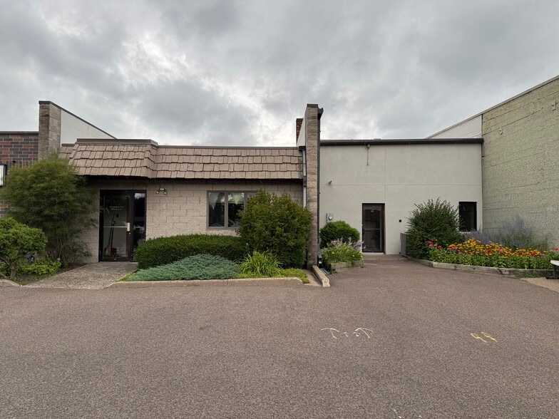 126 S Knowles Ave, New Richmond, WI for lease - Building Photo - Image 3 of 23