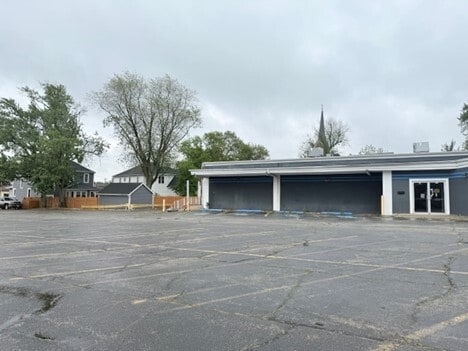 218 S East St, Crown Point, IN for sale - Building Photo - Image 3 of 9