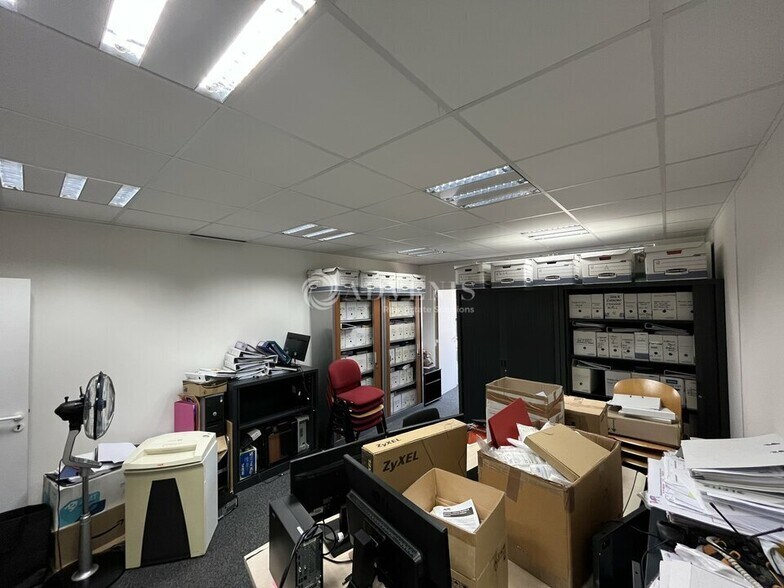 Office in Rosny-sous-Bois for lease - Interior Photo - Image 3 of 12