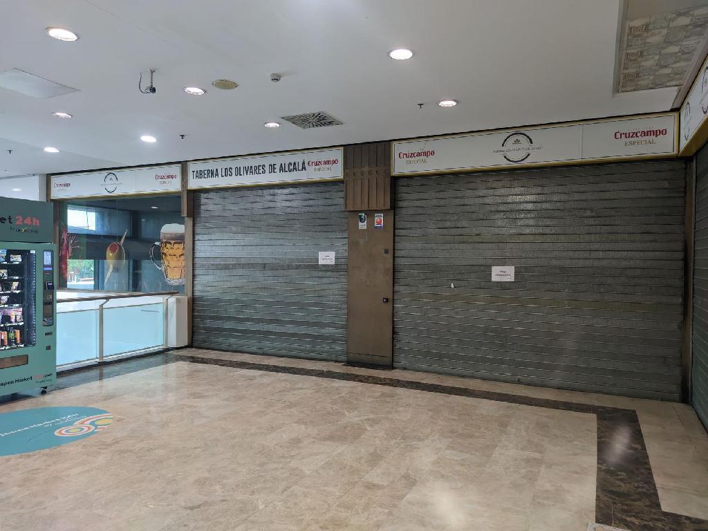 Calle de Alcalá, 412, Madrid, MAD 28027 -  -  - Interior Photo - Image 1 of 2