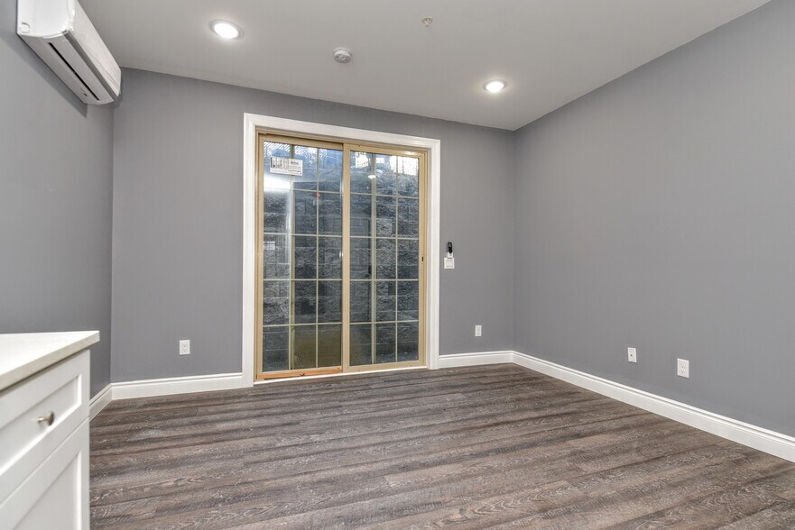 50 N 4th St, Paterson, NJ à vendre - Photo du bâtiment - Image 3 de 5