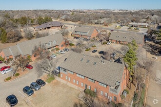 1900 E 15th St, Edmond, OK - AERIAL  map view - Image1