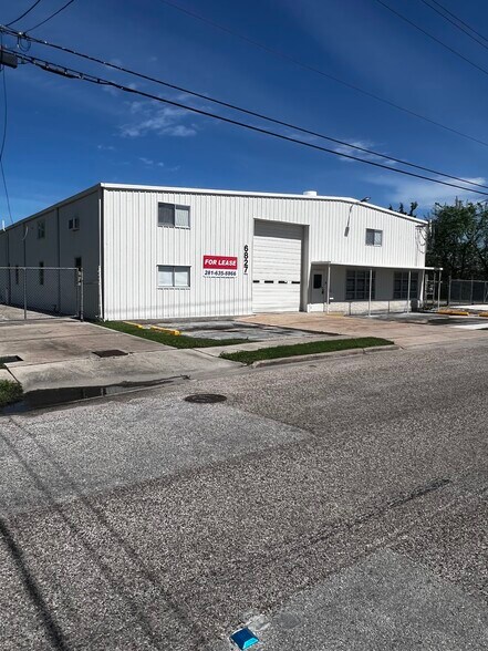 6827 La Paseo St, Houston, TX à louer - Photo du bâtiment - Image 3 de 45