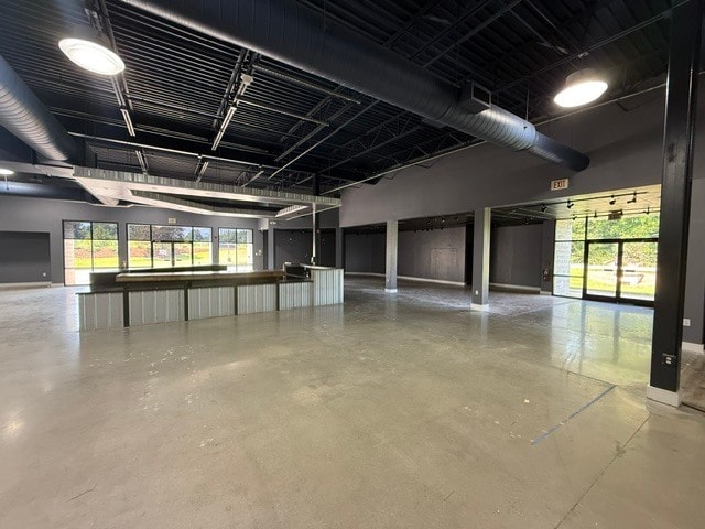 2315 Catawba Valley Blvd SE, Hickory, NC for lease Interior Photo- Image 1 of 13