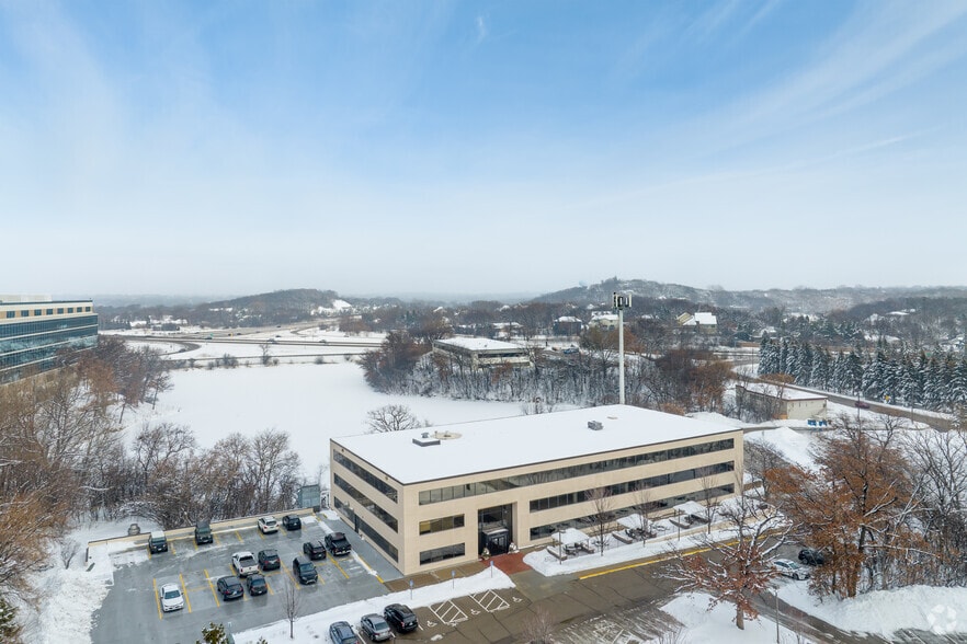 10125 Crosstown Cir, Eden Prairie, MN for lease - Aerial - Image 2 of 14