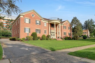 230 Sherman Ave, Glen Ridge, NJ à louer Photo du bâtiment- Image 1 de 11