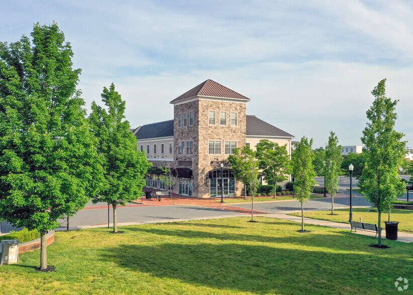 3 Market St, Plainsboro, NJ à vendre - Photo principale - Image 3 de 30