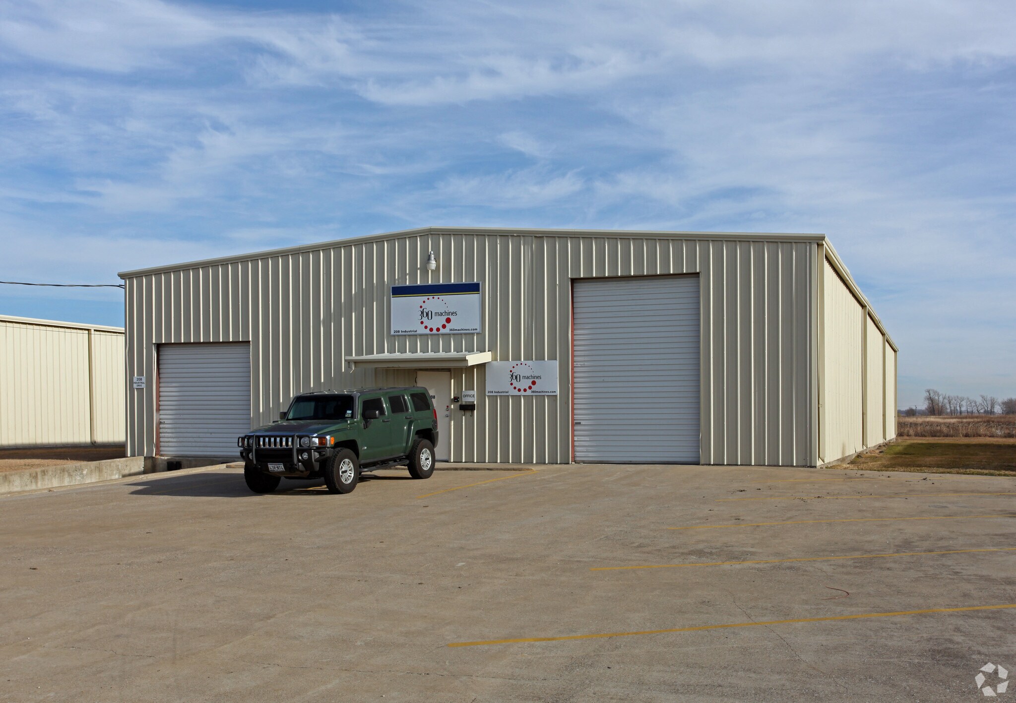 208 Industrial Dr, Forney, TX à louer Photo principale- Image 1 de 4